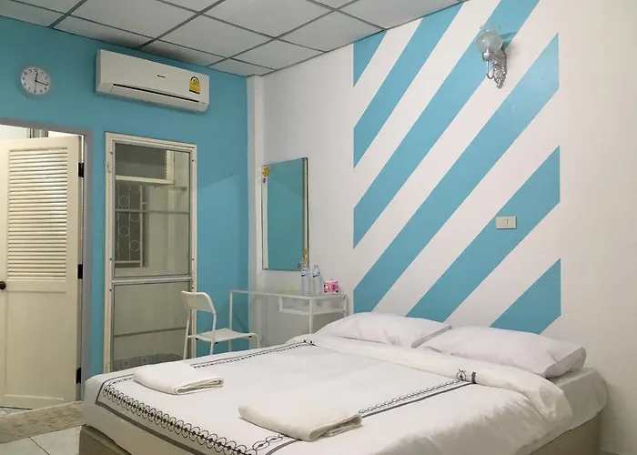 Hostel Park Avenue@huamark Bangkok