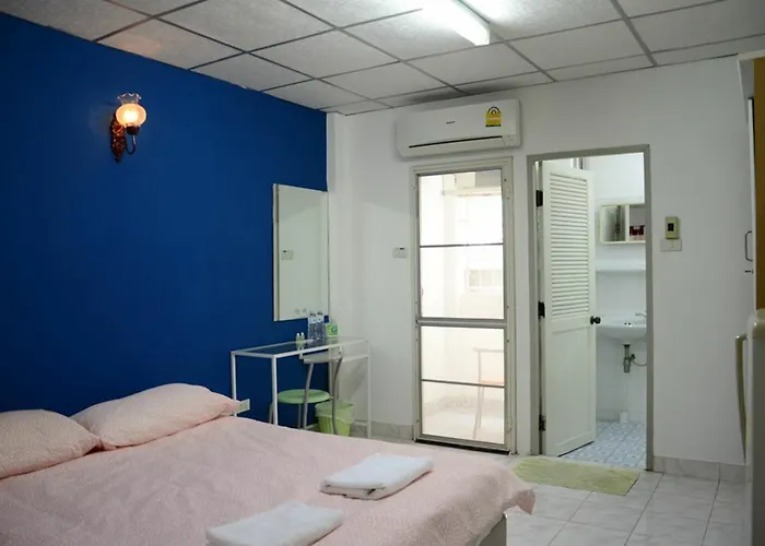 Hostel Park Avenue@huamark *